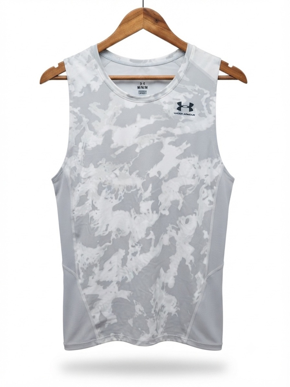 Under Armour Women’s Gray & White Camo Performance Tank
